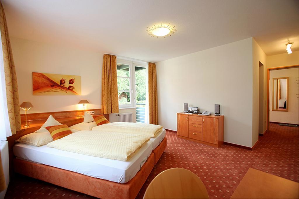 Hotel Ferien Residenz Bergfried Hinterzarten Zewnętrze zdjęcie