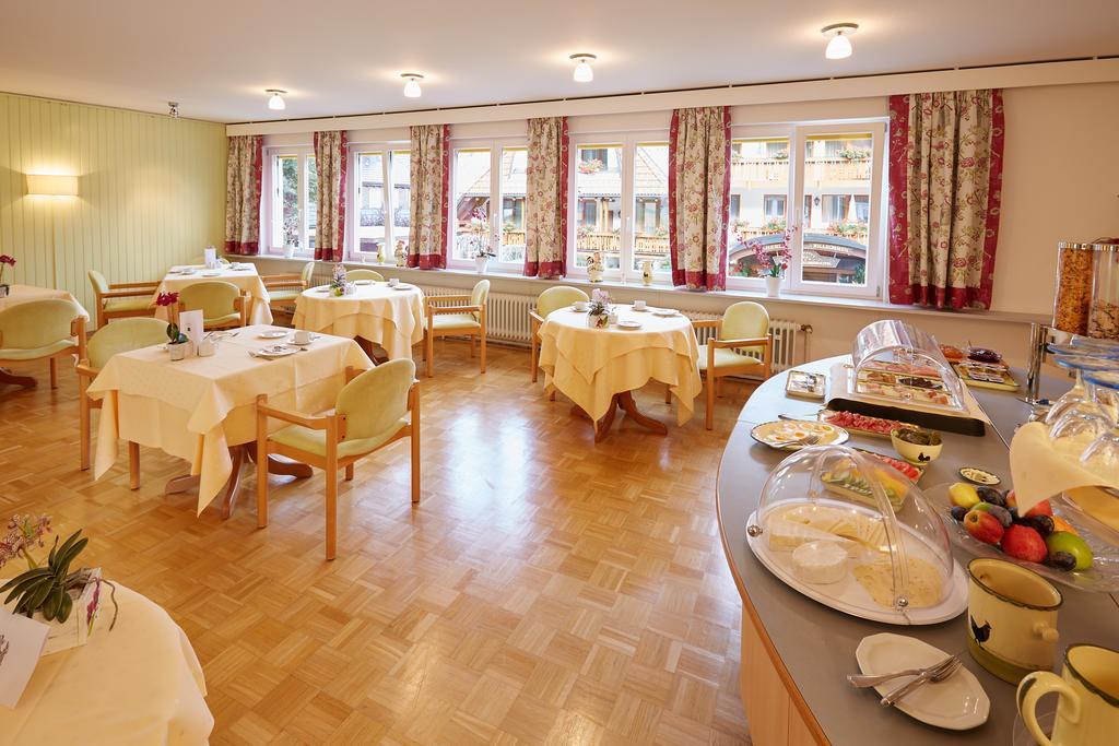 Hotel Ferien Residenz Bergfried Hinterzarten Zewnętrze zdjęcie