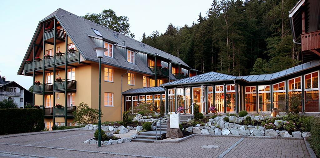 Hotel Ferien Residenz Bergfried Hinterzarten Zewnętrze zdjęcie