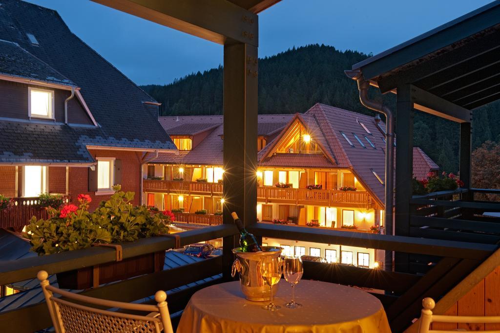 Hotel Ferien Residenz Bergfried Hinterzarten Zewnętrze zdjęcie
